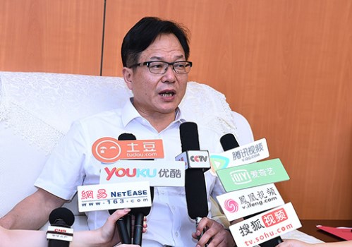 北京群星視界科技發(fā)展有限公司董事長，北京華秒科技有限公司董事長鄒平起接受媒體專訪