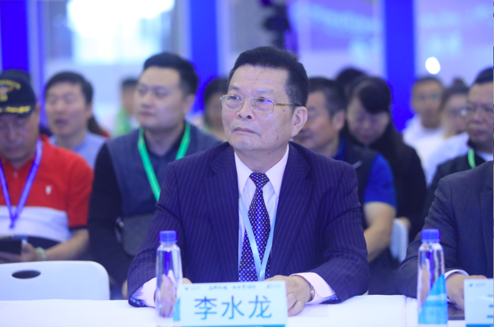 李水龍.png