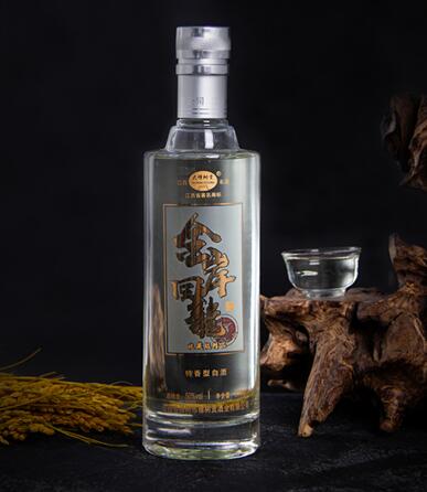 一杯金岸回龍酒，足以慰閣下風(fēng)塵