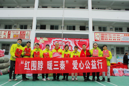 助力擁軍活動,鍋圈食匯參與“愛國擁軍企業(yè)服務(wù)站”授牌儀式