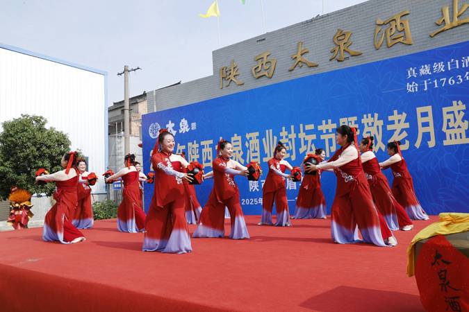 圖示, 示意圖<i></i><i></i><i></i>
<i></i><i></i><i></i>
中度可信度描述已自動(dòng)生成:ver1