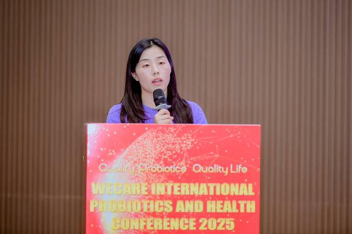 人拿著手機(jī)<i></i><i></i><i></i><i></i><i></i>
<i></i><i></i><i></i><i></i><i></i>
中度可信度描述已自動(dòng)生成